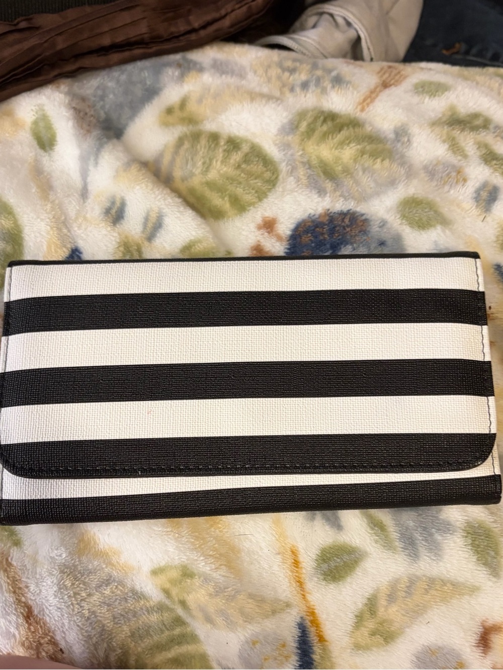 Kut from the Kloth Black & White Striped Women's Wallet